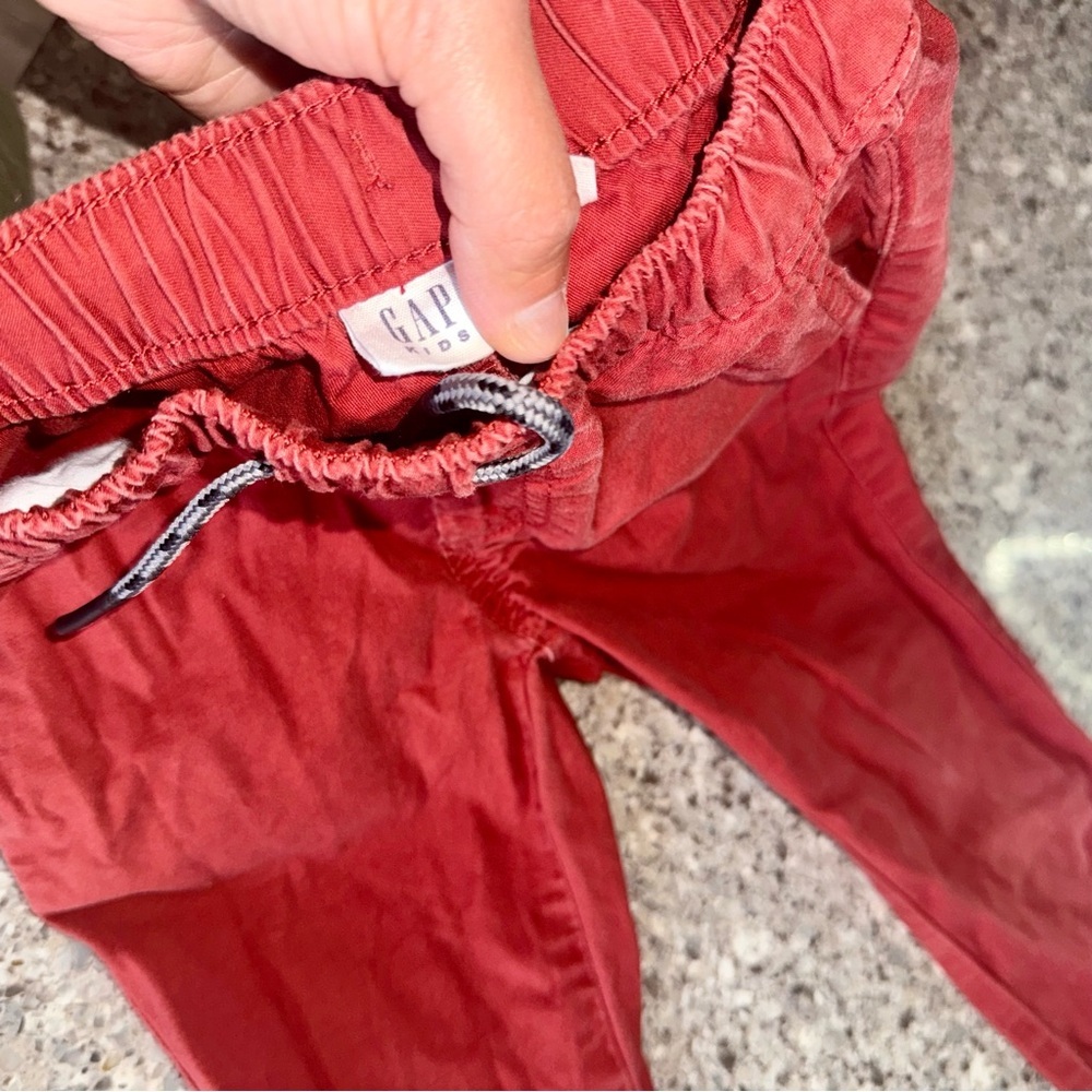 Gap Kids l Boy’s Jogger Pants l Size: XS - Picture 3 of 8